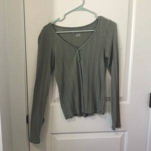 Lightly used American eagle long sleeve